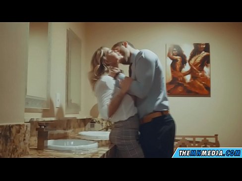 ❤️ Rehefa mamitaka anao ao amin'ny trano fidiovana ho an'ny besinimaro ny blonde be busty ❤❌ Vaovao aminay mg.xxxdesichudai.ru ❌❤